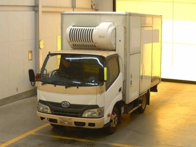 TOYOTA DYNA
