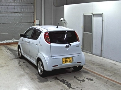 SUBARU R2