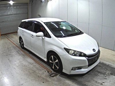 TOYOTA WISH
