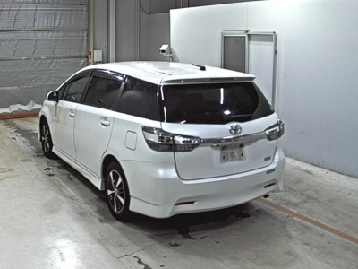 TOYOTA WISH