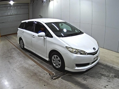 TOYOTA WISH