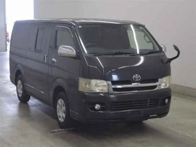 TOYOTA REGIUS VAN