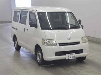 TOYOTA LITE ACE VAN