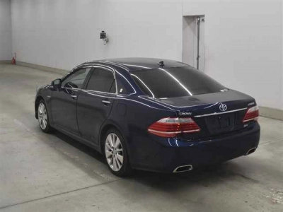 TOYOTA CROWN HYBRID