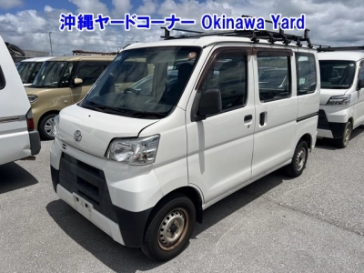TOYOTA PIXIS VAN