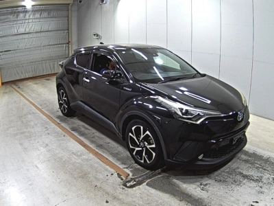 TOYOTA C-HR