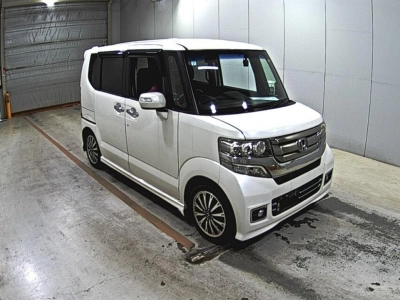 HONDA N BOX CUSTOM