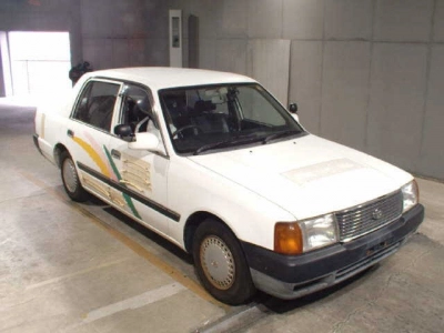 TOYOTA CROWN COMFORT