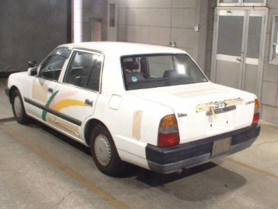 TOYOTA CROWN COMFORT