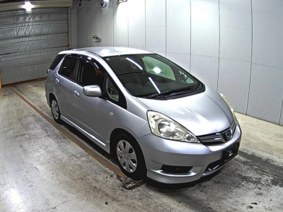 HONDA FIT SHUTTLE