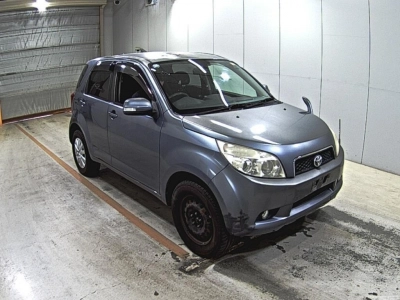 TOYOTA RUSH