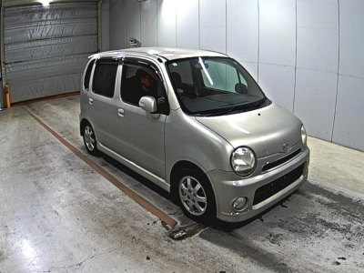 DAIHATSU MOVE LATTE