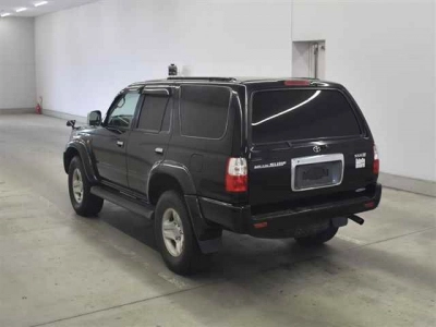 TOYOTA HILUX SURF