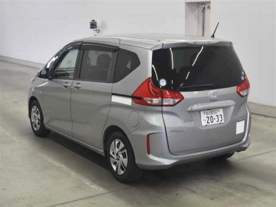 HONDA FREED HYBRID