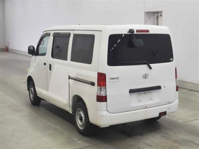 TOYOTA TOWN ACE VAN