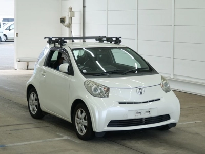 TOYOTA IQ