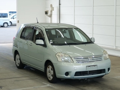 TOYOTA RAUM