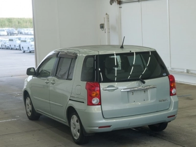 TOYOTA RAUM