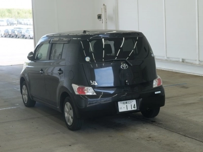 TOYOTA BB