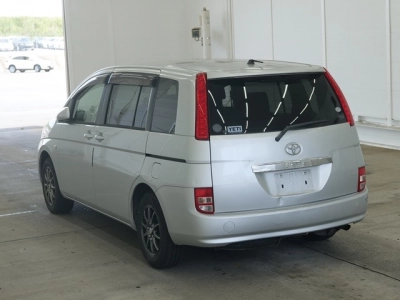 TOYOTA ISIS