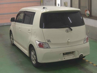 TOYOTA BB