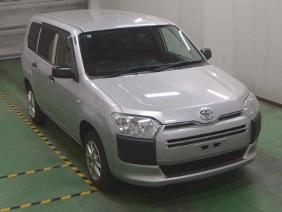 TOYOTA SUCCEED VAN