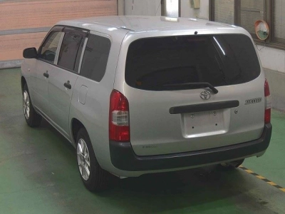 TOYOTA SUCCEED VAN