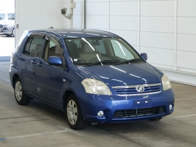 TOYOTA RAUM