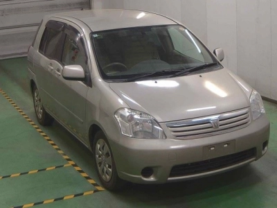 TOYOTA RAUM