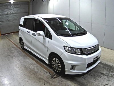 HONDA FREED SPIKE