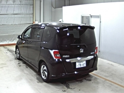 HONDA FREED HYBRID