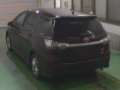 TOYOTA WISH