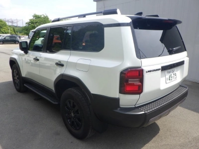 TOYOTA LAND CRUISER 250