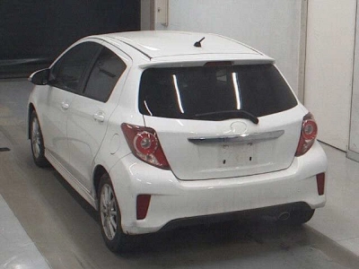 TOYOTA VITZ