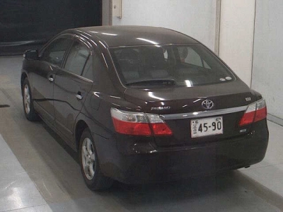 TOYOTA PREMIO