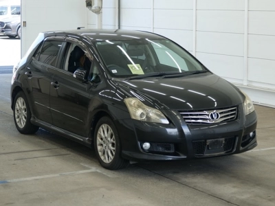 TOYOTA BLADE