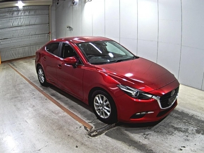 MAZDA AXELA