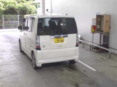 HONDA N BOX