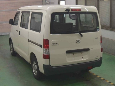 TOYOTA TOWN ACE VAN