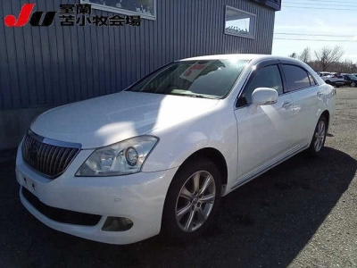 TOYOTA CROWN MAJESTA