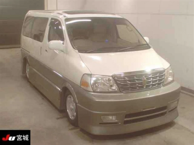 TOYOTA GRAND HIACE