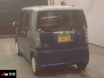 HONDA N BOX +