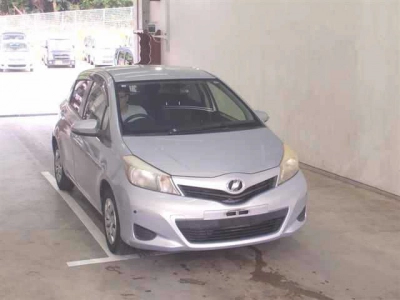 TOYOTA VITZ