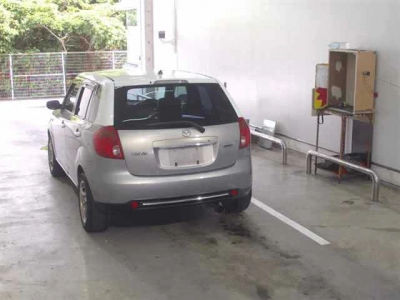 MAZDA VERISA