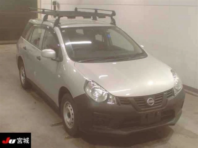 NISSAN AD VAN