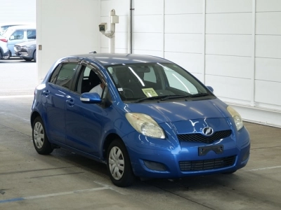 TOYOTA VITZ