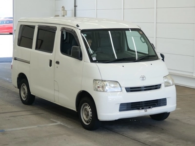 TOYOTA TOWN ACE