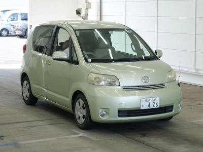 TOYOTA PORTE