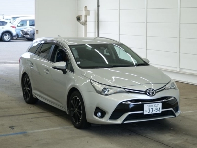 TOYOTA AVENSIS