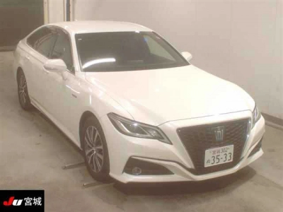 TOYOTA CROWN